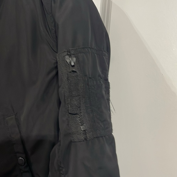 Bo’s jacker - Picture 3 of 4